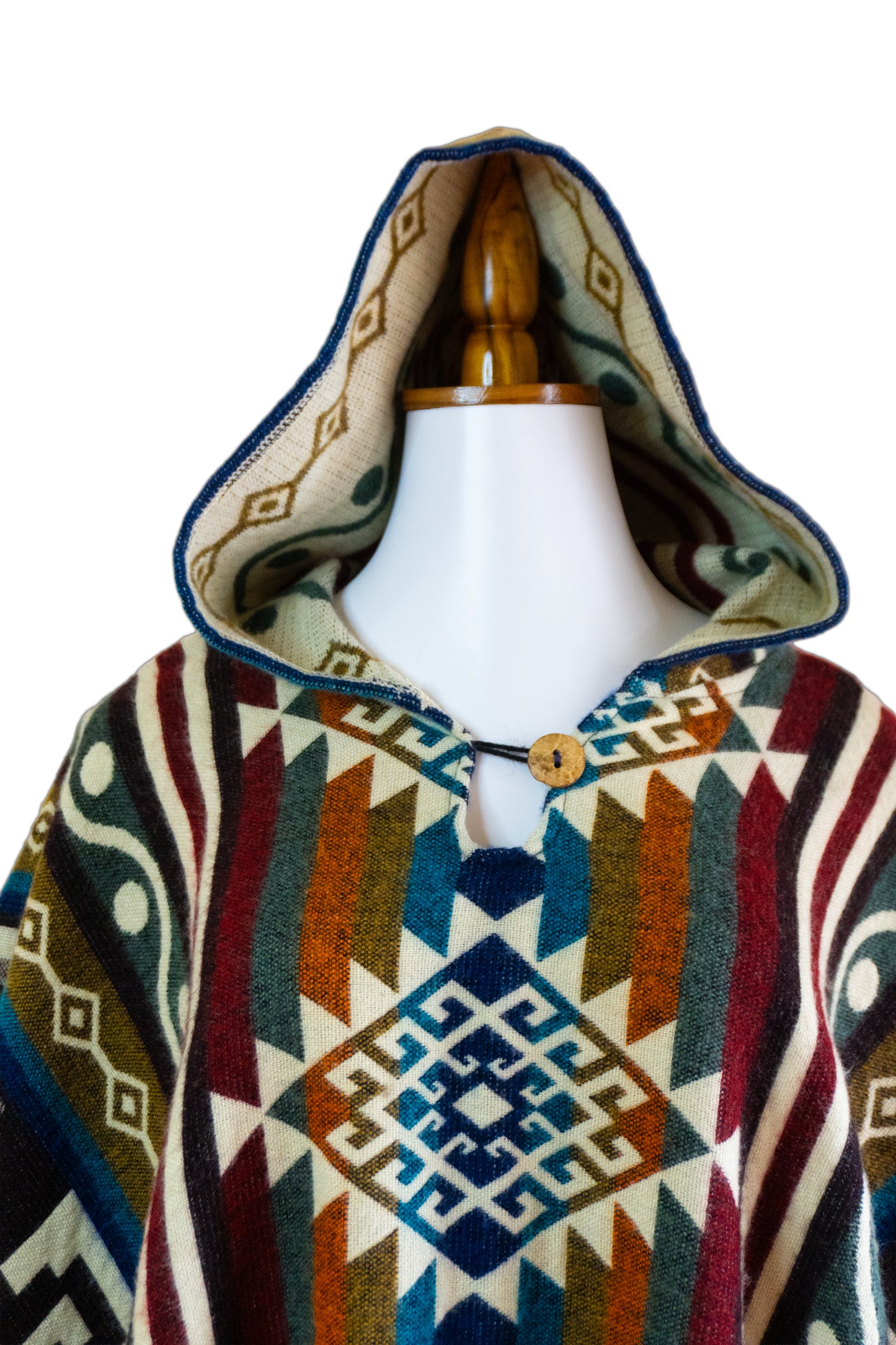 Ecuador Alpaca Wool Unisex Hooded Poncho (SAM-16)